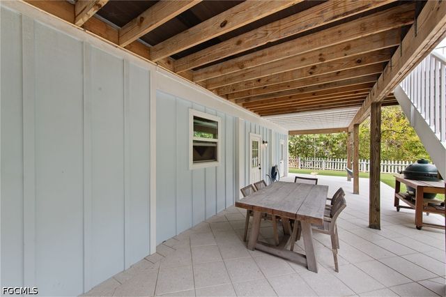 9248 Kincaid CT, Sanibel, FL 33957