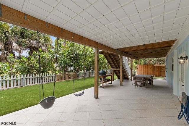 9248 Kincaid CT, Sanibel, FL 33957