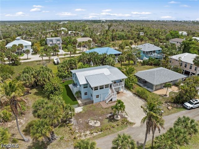 9248 Kincaid CT, Sanibel, FL 33957