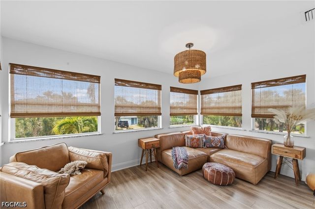 9248 Kincaid CT, Sanibel, FL 33957