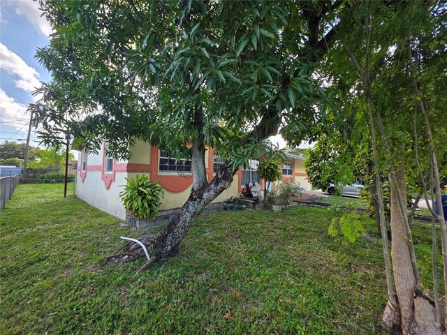 1260 NW 178th Ter, Miami Gardens, FL 33169