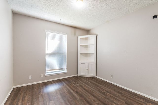 1108 Briar Court, Benbrook, TX 76126