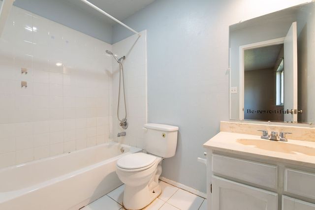 1108 Briar Court, Benbrook, TX 76126