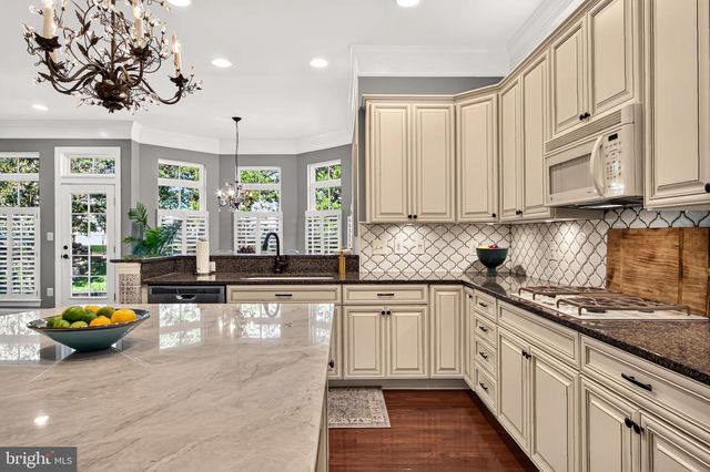 42746 EXPLORER DR, Brambleton, VA 20148