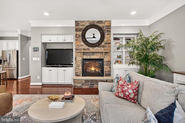 42746 EXPLORER DR, Brambleton, VA 20148