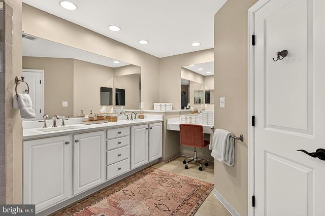 42746 EXPLORER DR, Brambleton, VA 20148
