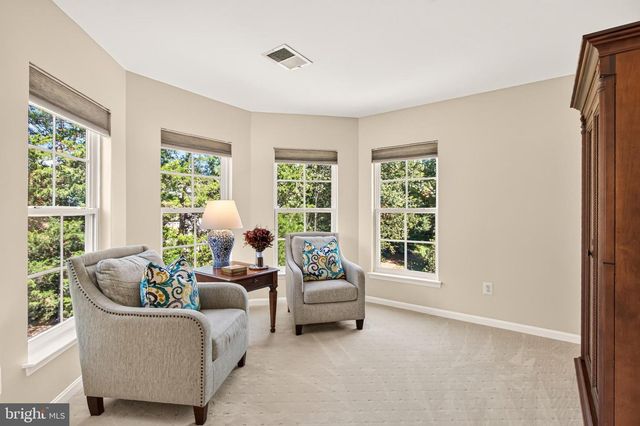 42746 EXPLORER DR, Brambleton, VA 20148