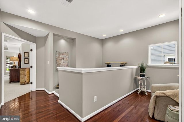 42746 EXPLORER DR, Brambleton, VA 20148