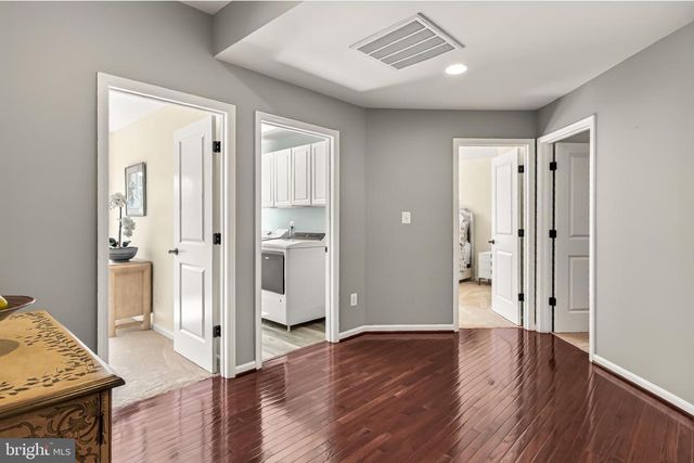 42746 EXPLORER DR, Brambleton, VA 20148