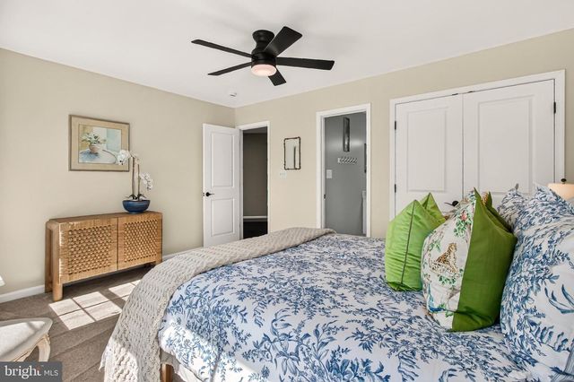 42746 EXPLORER DR, Brambleton, VA 20148