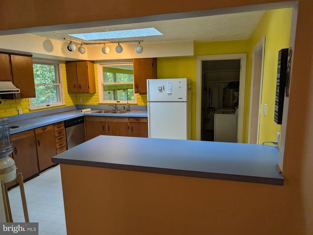 45855 W SUNRISE DR, Lexington Park, MD 20653