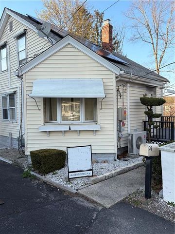 32 Cottage Street, Johnston, RI 02919
