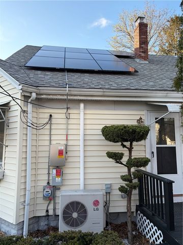 32 Cottage Street, Johnston, RI 02919