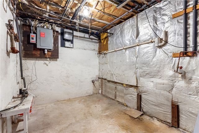 32 Cottage Street, Johnston, RI 02919