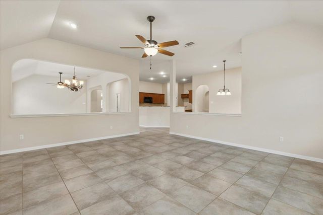 2005 Tranquility LN, Pflugerville, TX 78660