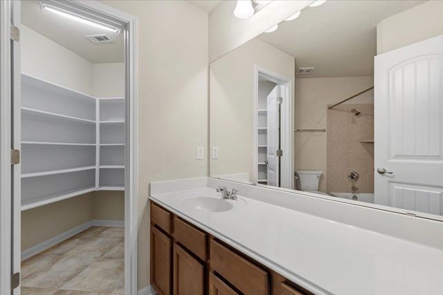 2005 Tranquility LN, Pflugerville, TX 78660