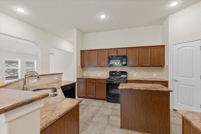 2005 Tranquility LN, Pflugerville, TX 78660