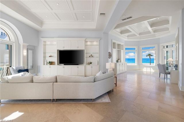 105 Felipe LN, Bonita Springs, FL 34134