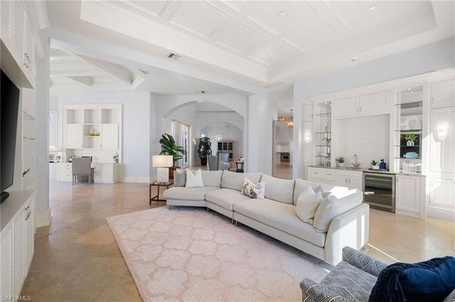 105 Felipe LN, Bonita Springs, FL 34134