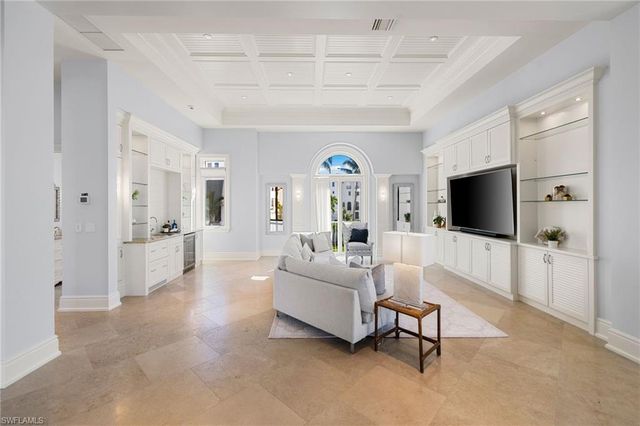 105 Felipe LN, Bonita Springs, FL 34134