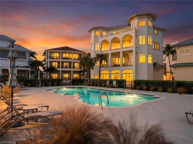 105 Felipe LN, Bonita Springs, FL 34134