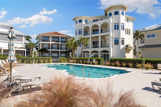 105 Felipe LN, Bonita Springs, FL 34134