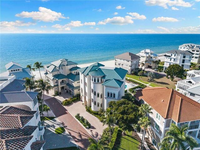 105 Felipe LN, Bonita Springs, FL 34134