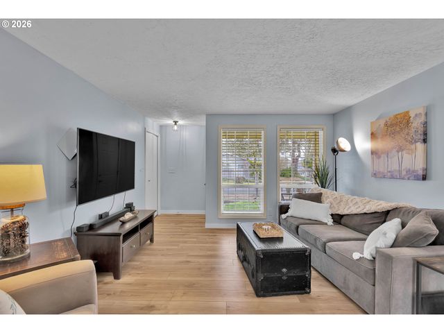 13032 Sw HANSON Rd, Beaverton, OR 97008