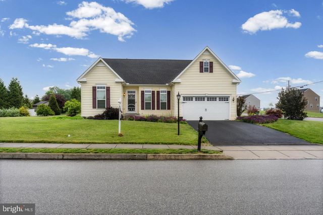46 TYLER DR, Hanover, PA 17331