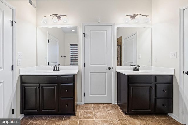 46 TYLER DR, Hanover, PA 17331