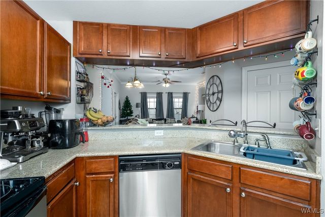 3218 Veterans Memorial 2301, Tuscaloosa, AL 35404