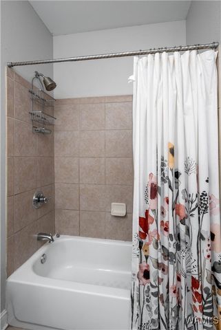 3218 Veterans Memorial 2301, Tuscaloosa, AL 35404