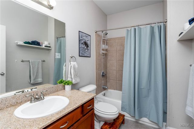 3218 Veterans Memorial 2301, Tuscaloosa, AL 35404