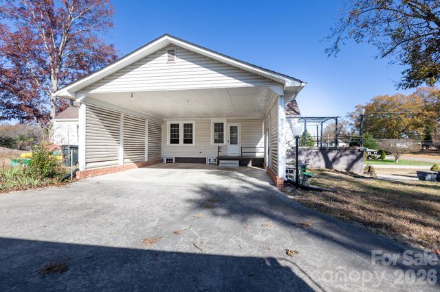 1402 Brantley Road, Kannapolis, NC 28083