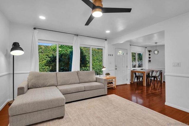 917 Chestnut St, Escondido, CA 92025