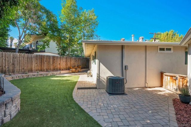 917 Chestnut St, Escondido, CA 92025