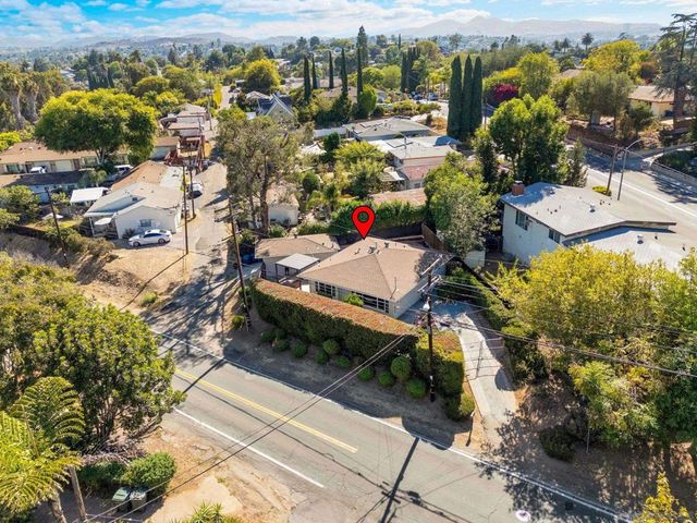 917 Chestnut St, Escondido, CA 92025
