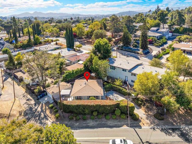 917 Chestnut St, Escondido, CA 92025