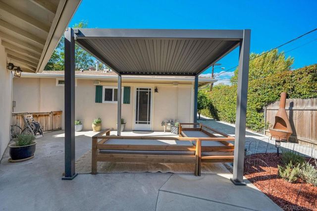 917 Chestnut St, Escondido, CA 92025