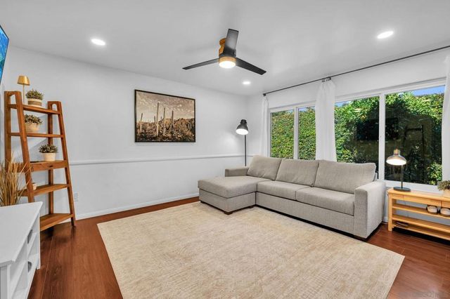 917 Chestnut St, Escondido, CA 92025