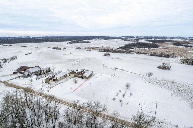 20733 E Dane Prairie Road, Fergus Falls, MN 56537