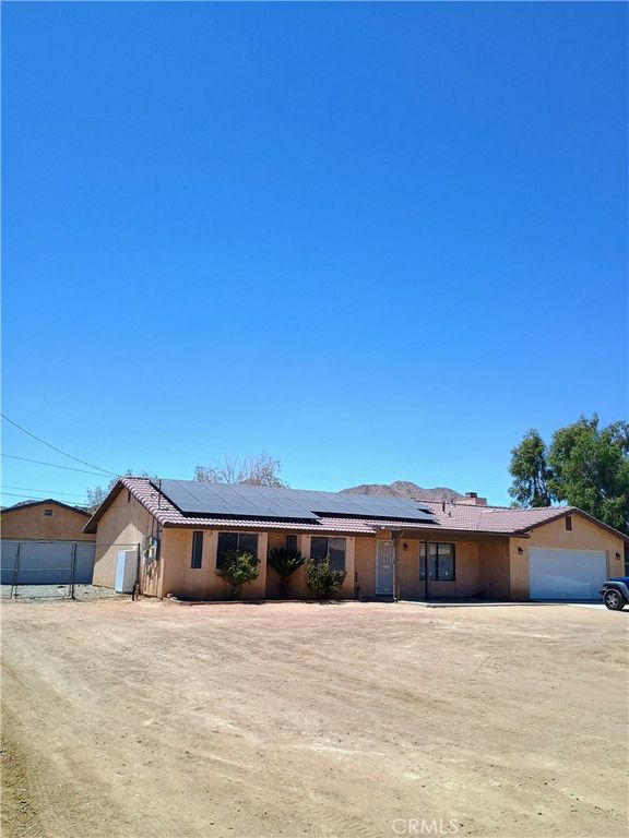 16594 Tenaja Road, Apple Valley, CA 92307