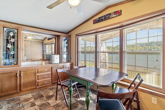 4614 Rivers Edge Dr, Charlestown, IN 47111