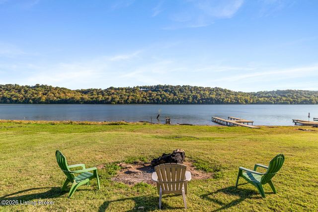 4614 Rivers Edge Dr, Charlestown, IN 47111