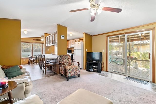 4614 Rivers Edge Dr, Charlestown, IN 47111