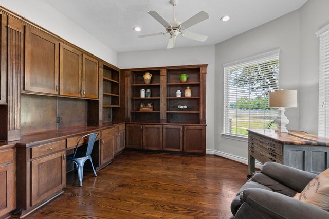 30202 Post Oak Run, Magnolia, TX 77355