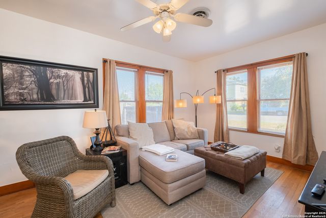 190 S Chestnut Ave, New Braunfels, TX 78130