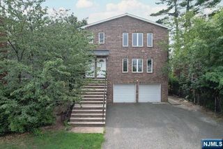 702 Bergen Boulevard 1, Ridgefield, NJ 07657