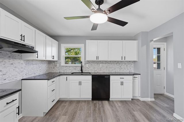 13181 Peach Street, Southgate, MI 48195