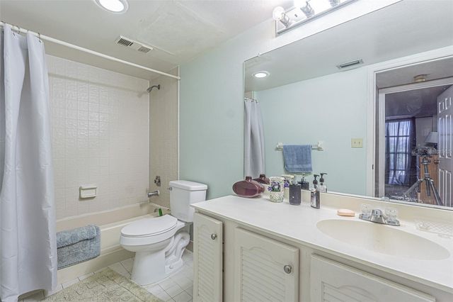 14820 RUE DE BAYONNE 301, Clearwater, FL 33762